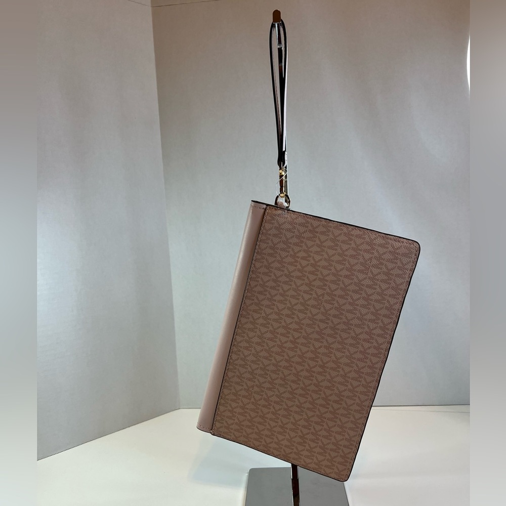 Michael Kors Envelope Pink Leather Signature Pocket Flap Wristlet/Clutch NWOT - Picture 3 of 11